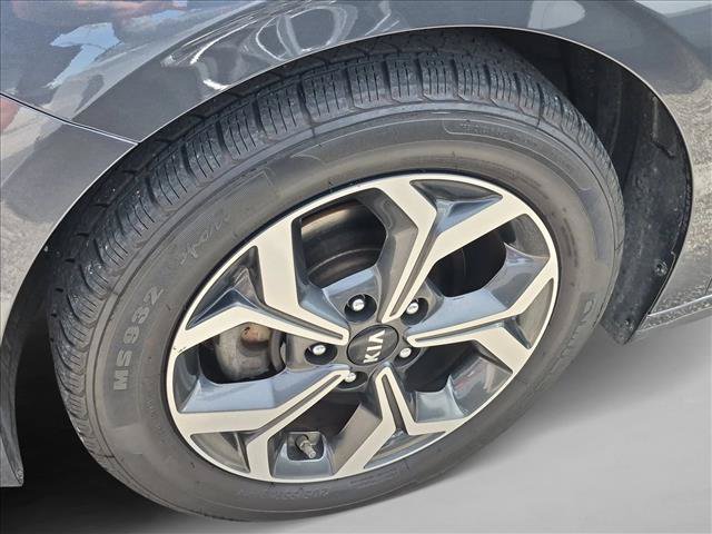 Used 2020 Kia Forte LXS FWD image 10