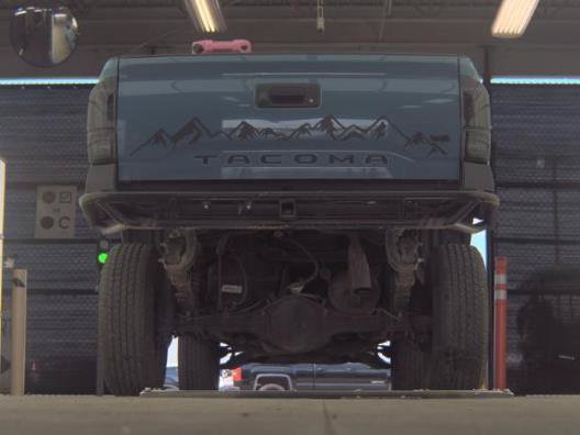 Used 2019 Toyota Tacoma TRD Off-Road AWD/4WD image 6