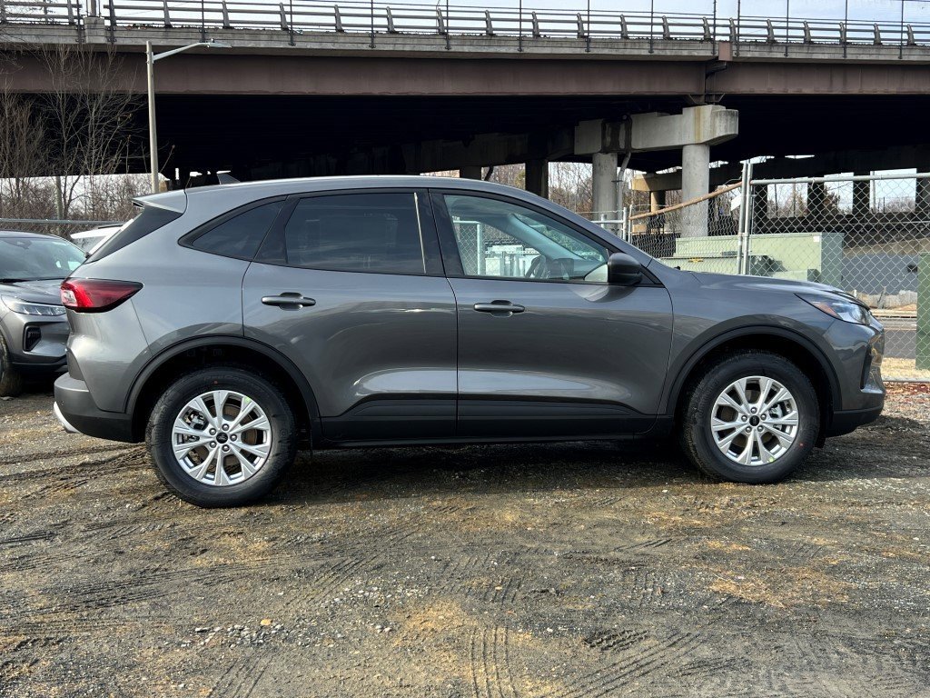 New 2026 Ford Escape Active w/ Active Premium Tech Pack AWD/4WD image 3