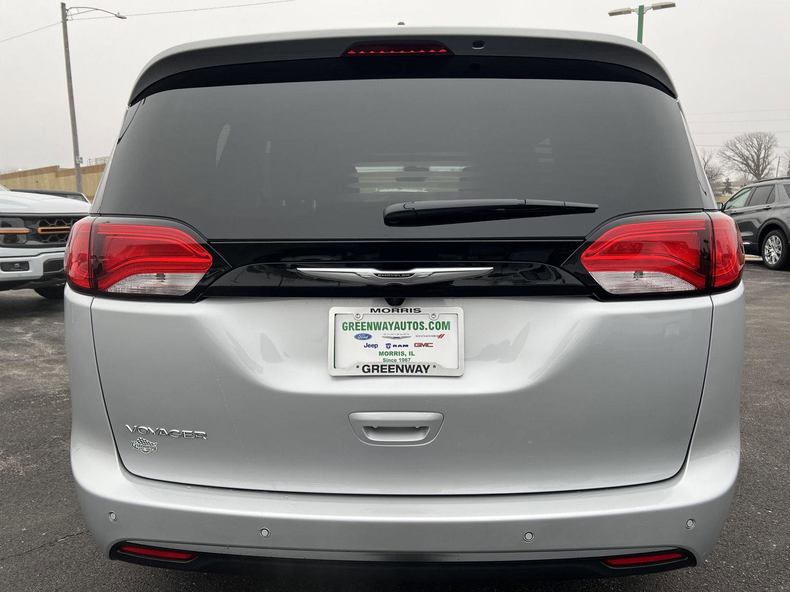 New 2026 Chrysler Voyager LX image 5