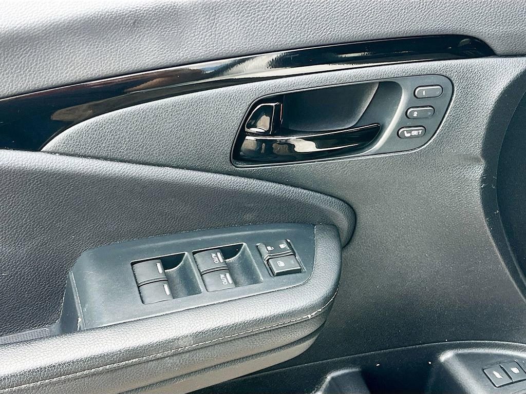 Used 2023 Honda Passport Elite image 18