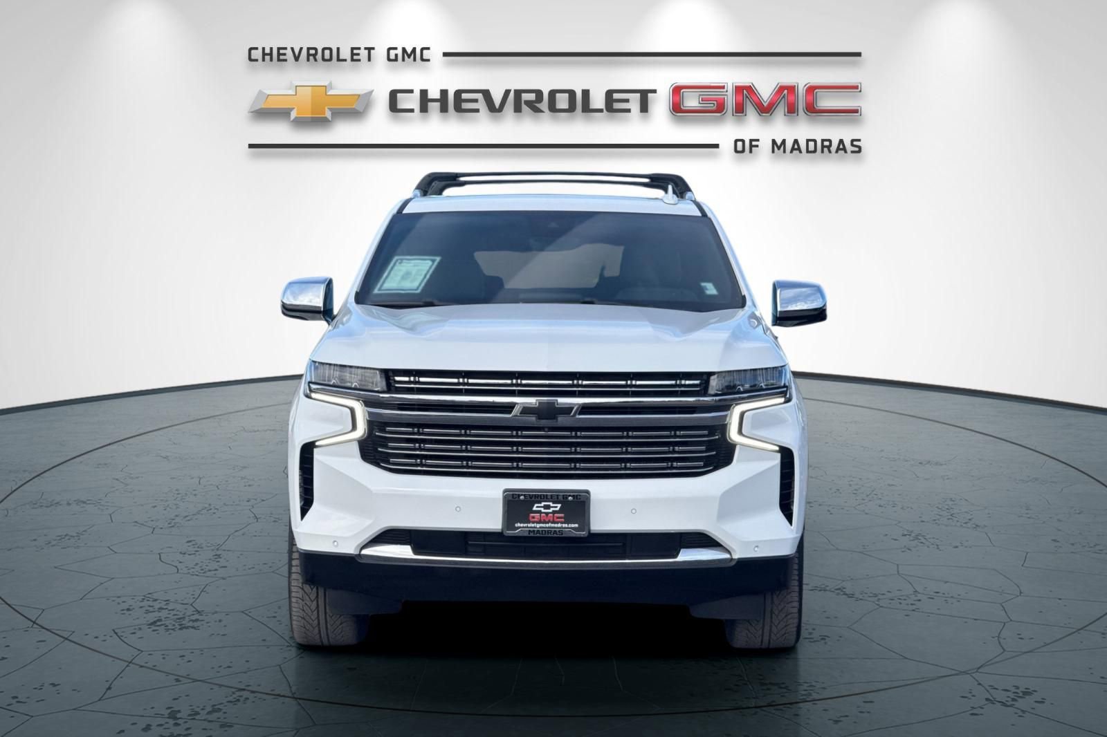 Used 2023 Chevrolet Suburban Premier AWD/4WD image 8