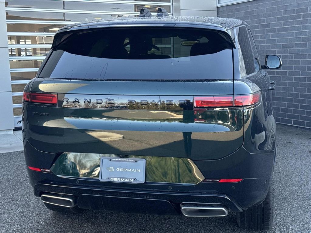 New 2026 Land Rover Range Rover Sport Dynamic SE image 5