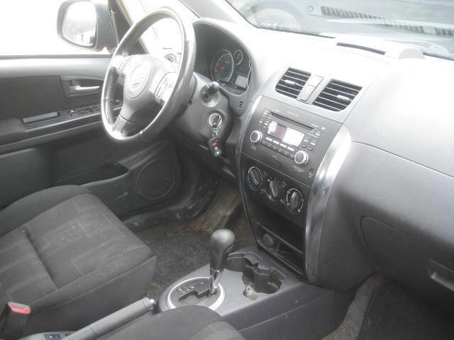 Used 2012 Suzuki SX4 Premium image 21