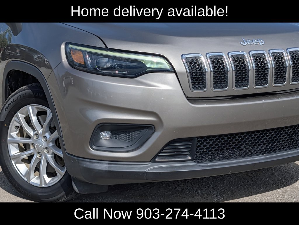 Used 2019 Jeep Cherokee Latitude w/ Cold Weather Group FWD image 10