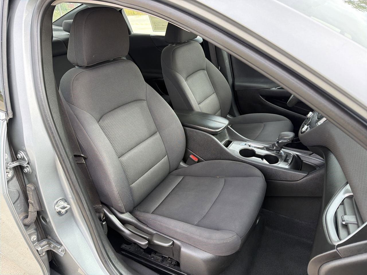 Used 2023 Chevrolet Malibu LT image 20