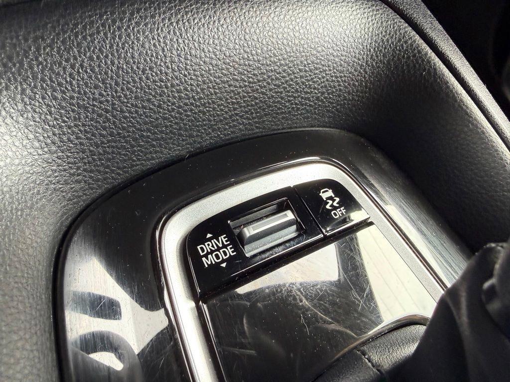 Used 2023 Toyota Corolla SE w/ Carpet Mat Package (TMS) FWD image 19