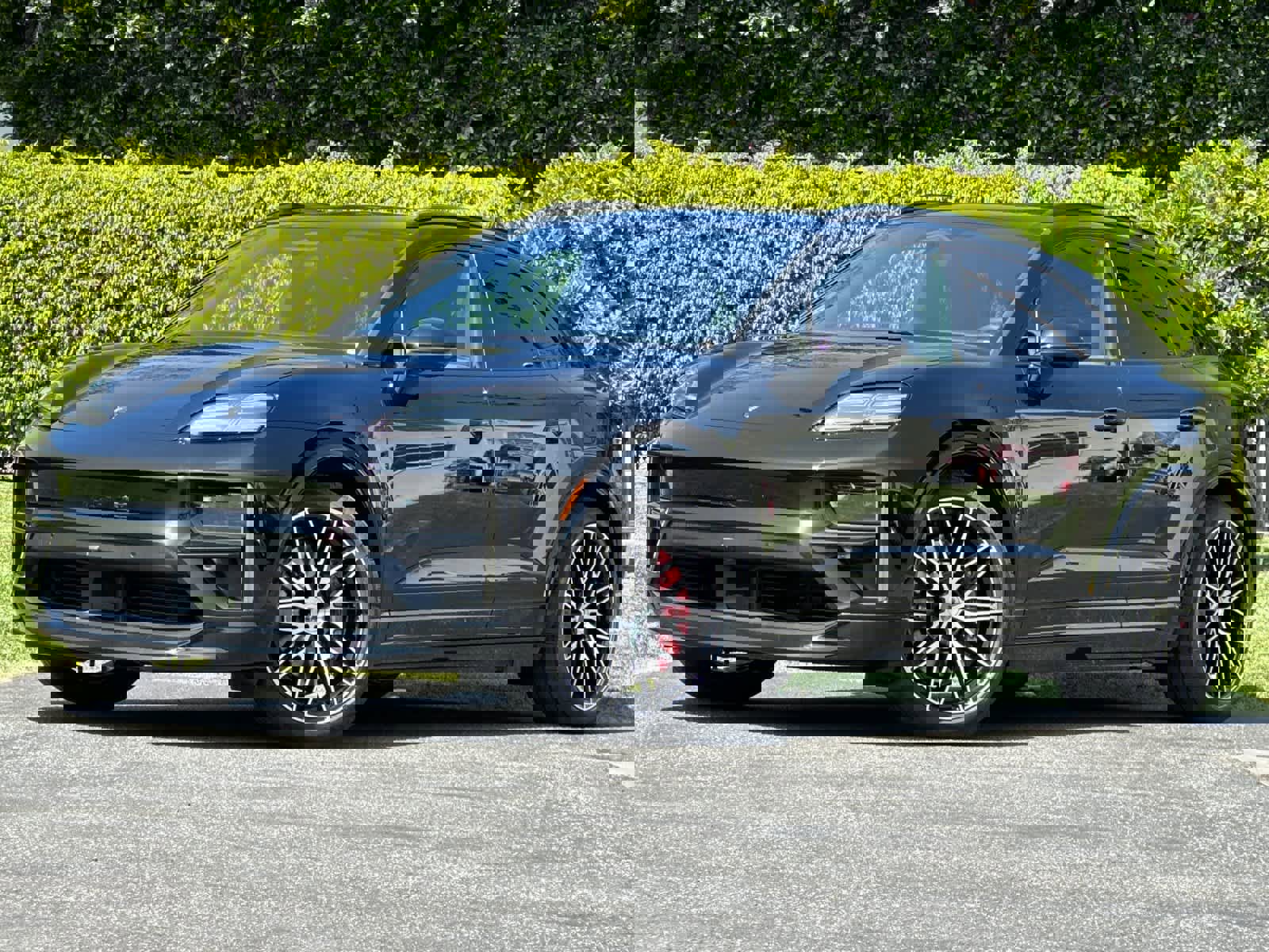 New 2026 Porsche Macan Turbo Electric video 1