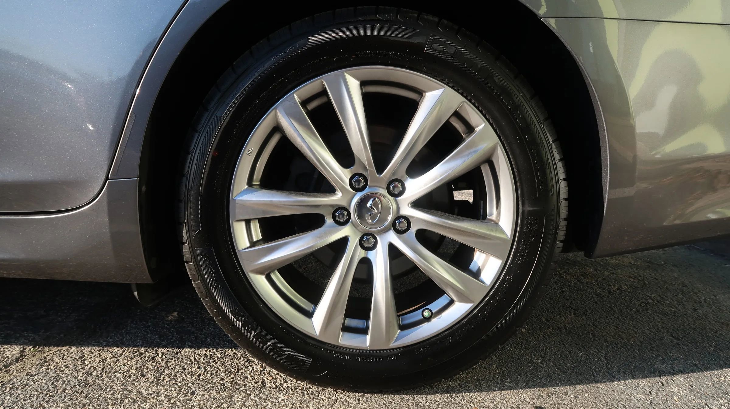 Used 2017 INFINITI Q70 3.7 image 58