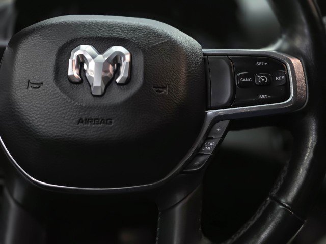 Used 2019 RAM 1500 Laramie AWD/4WD image 25