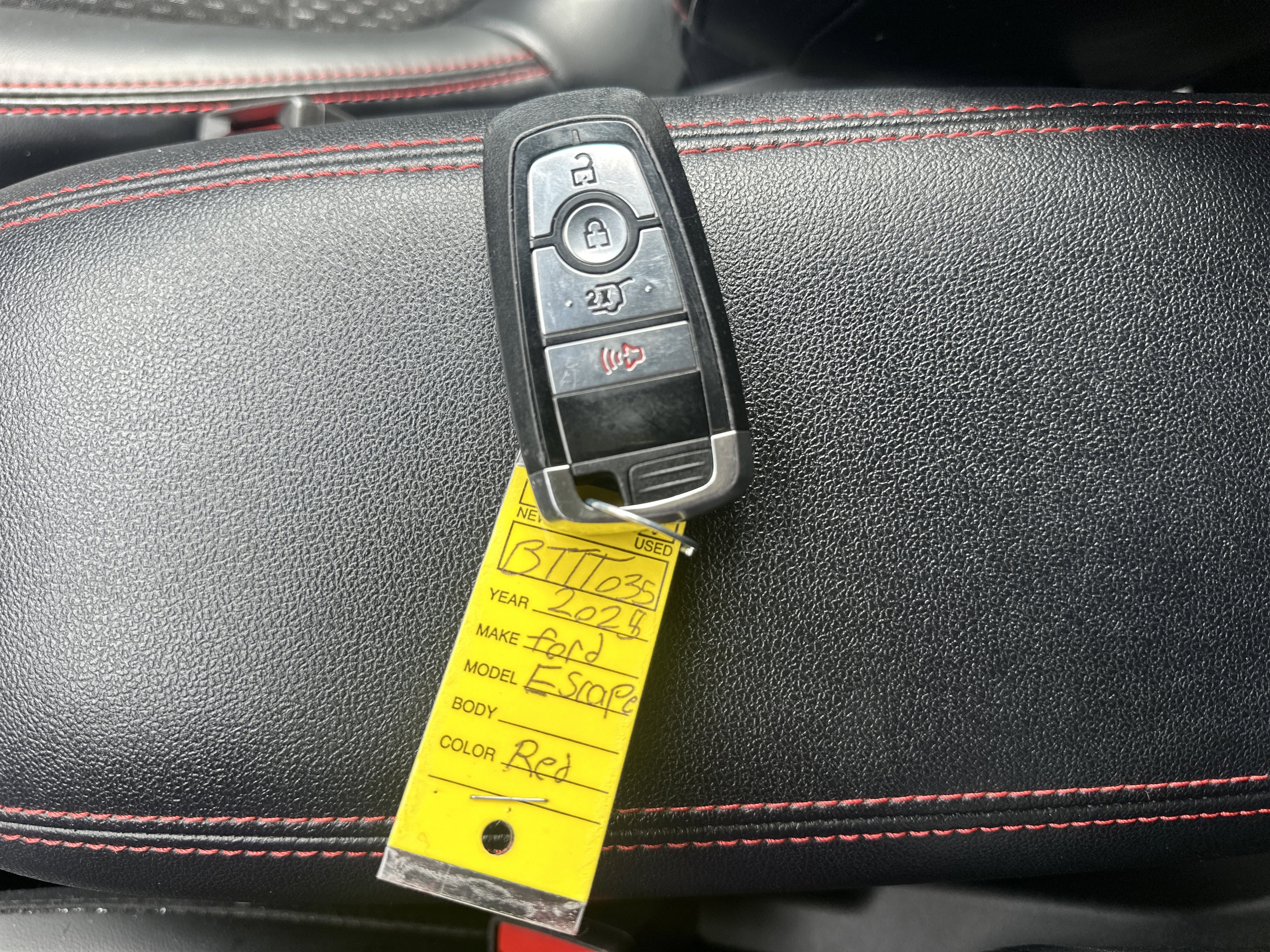 Used 2025 Ford Escape ST-Line image 28