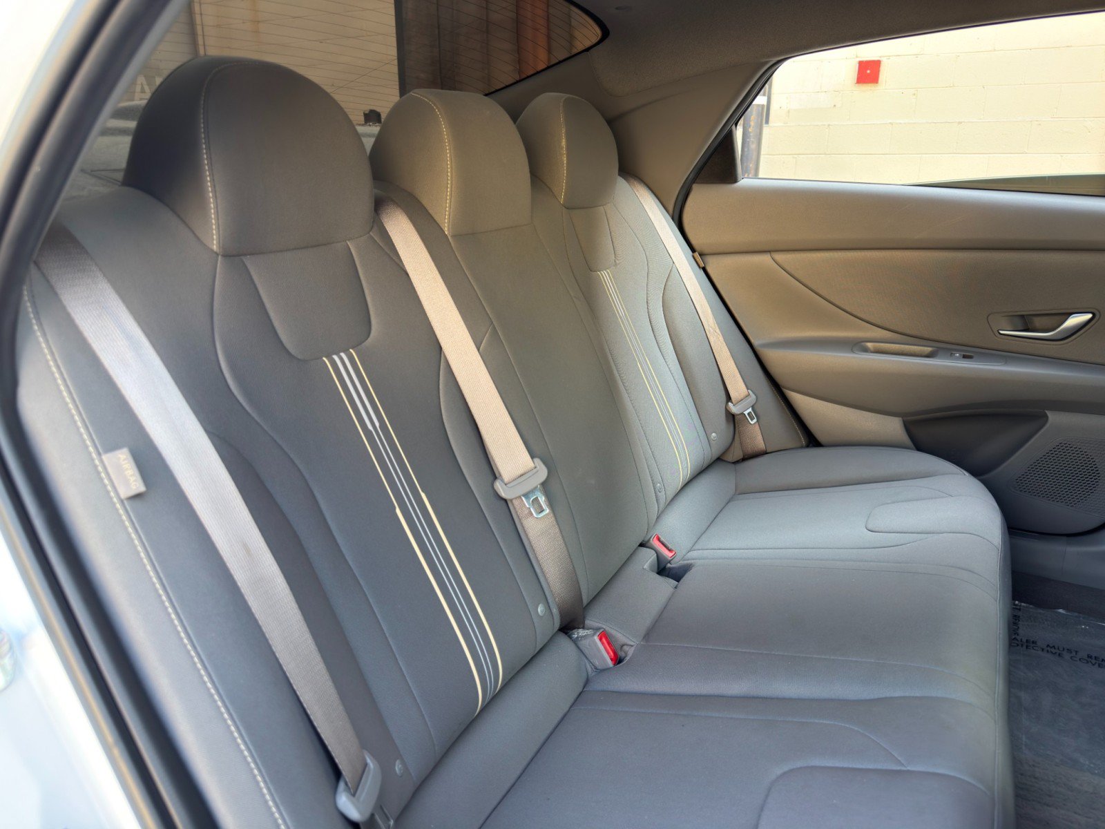 Used 2025 Hyundai Elantra Hybrid FWD image 31