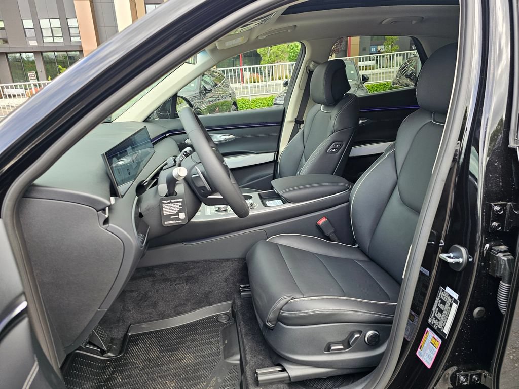 New 2026 Genesis GV70 2.5T Advanced AWD/4WD image 21