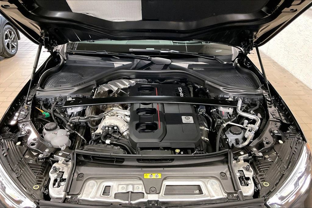 Used 2025 Mercedes-Benz GLC 63 AMG S image 28