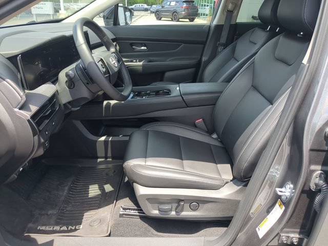 Used 2025 Nissan Murano SV FWD image 14