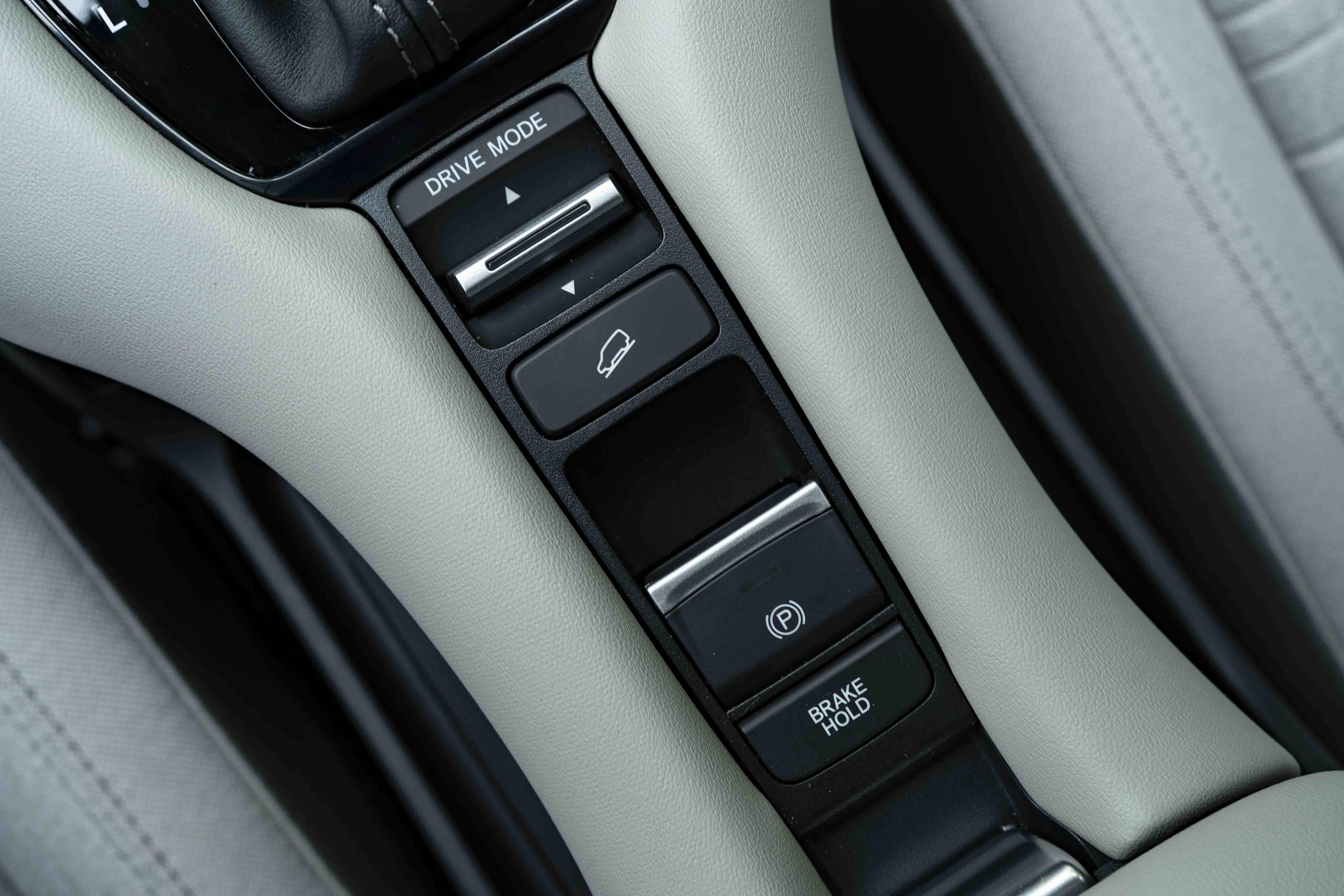 Used 2026 Honda HR-V LX image 28