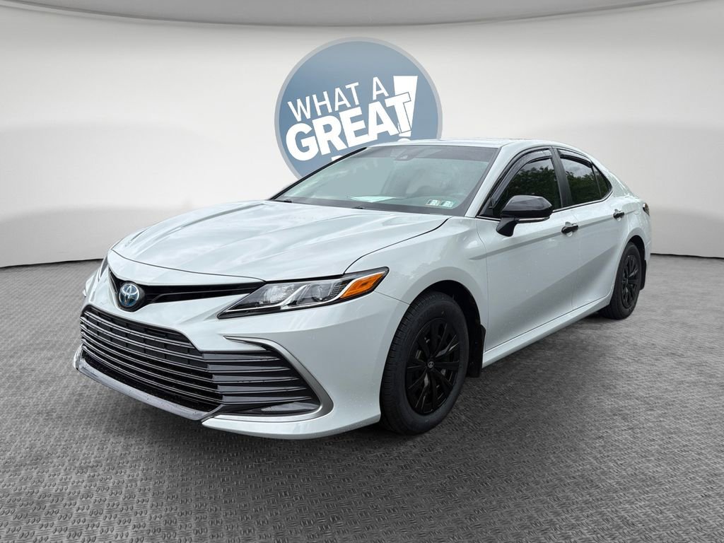 Used 2024 Toyota Camry LE FWD image 8
