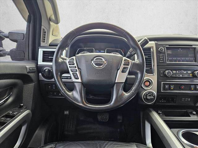 Used 2019 Nissan Titan PRO-4X w/ Pro-4x Convenience Package image 11