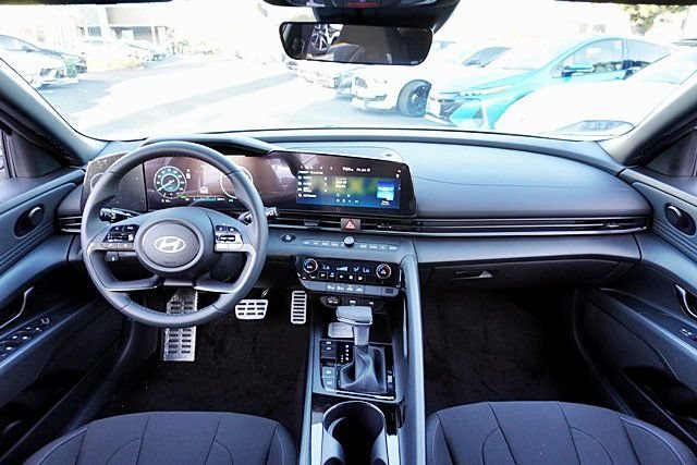 New 2026 Hyundai Elantra Sport FWD image 21