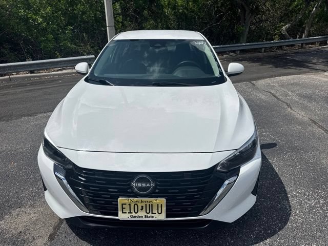 Used 2024 Nissan Sentra SV FWD image 2