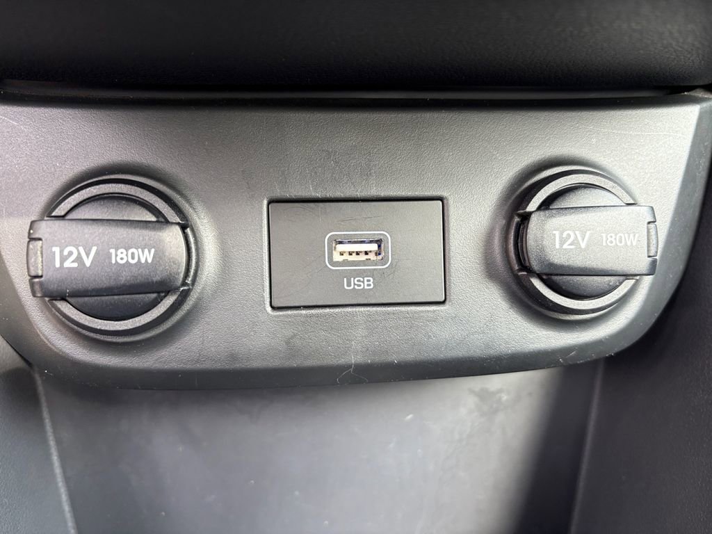 Used 2020 Hyundai Ioniq Limited image 17