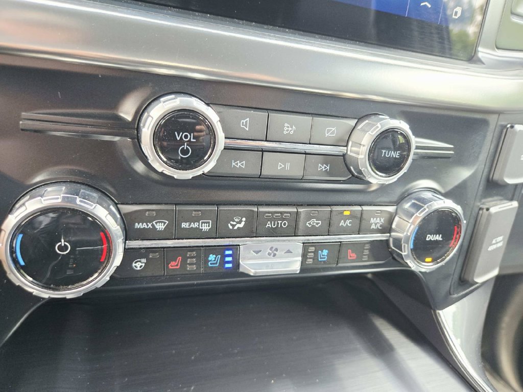 Used 2023 Ford F150 Lariat AWD/4WD image 31