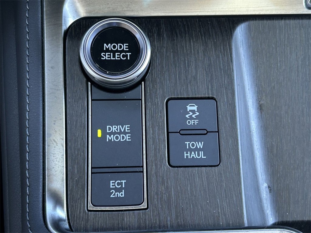 Used 2025 Lexus GX 550 image 41