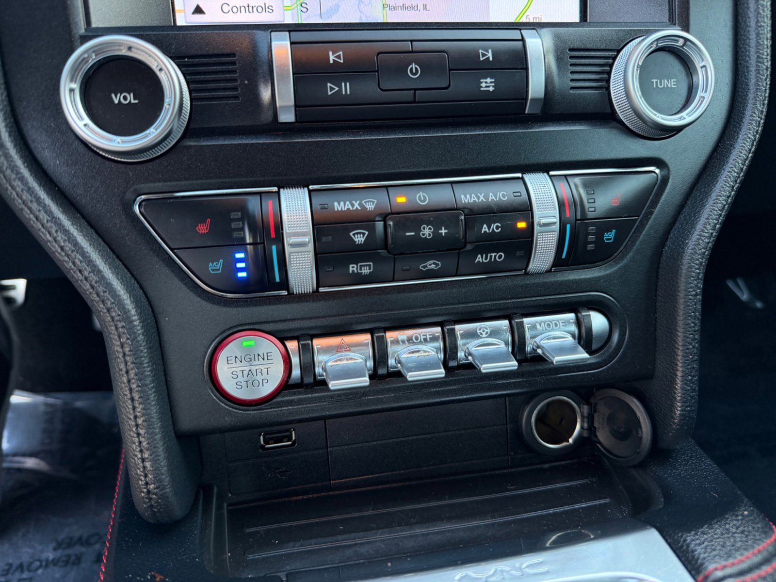 Used 2019 Ford Mustang GT Premium w/ Equipment Group 401A RWD image 38