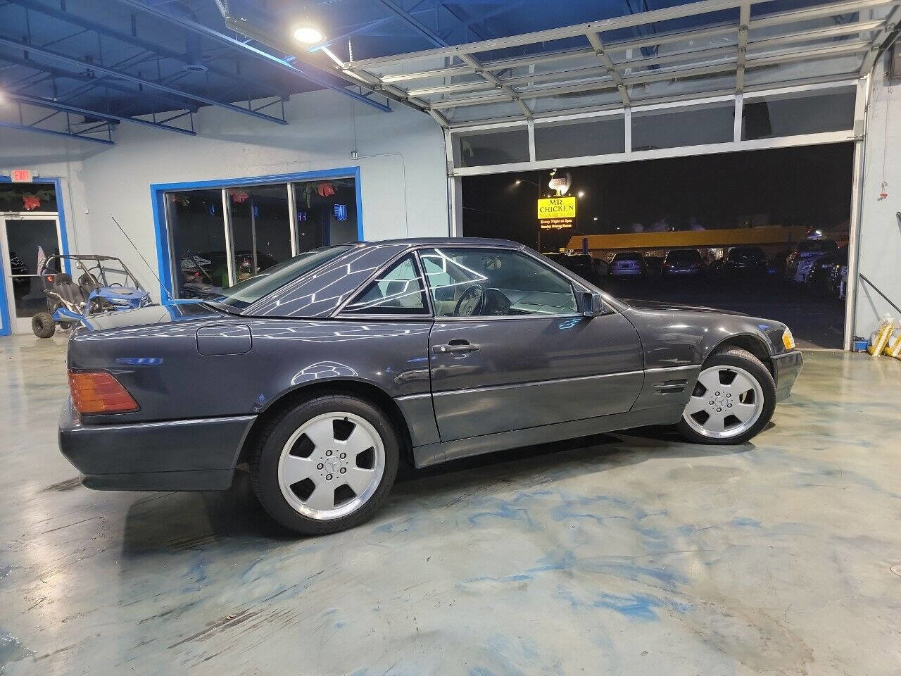 Used 1995 Mercedes-Benz SL 320 image 3
