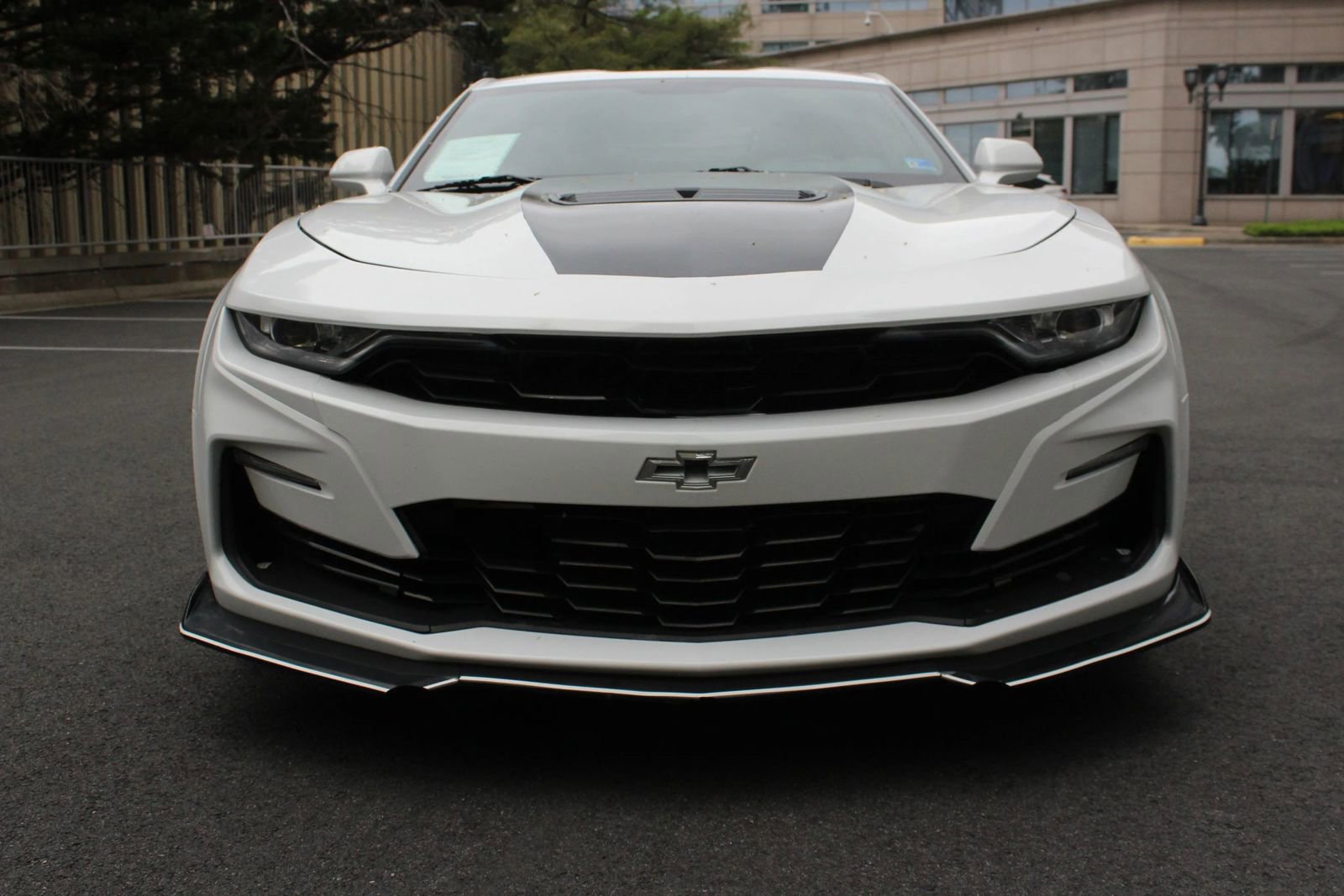 Used 2020 Chevrolet Camaro SS RWD image 4