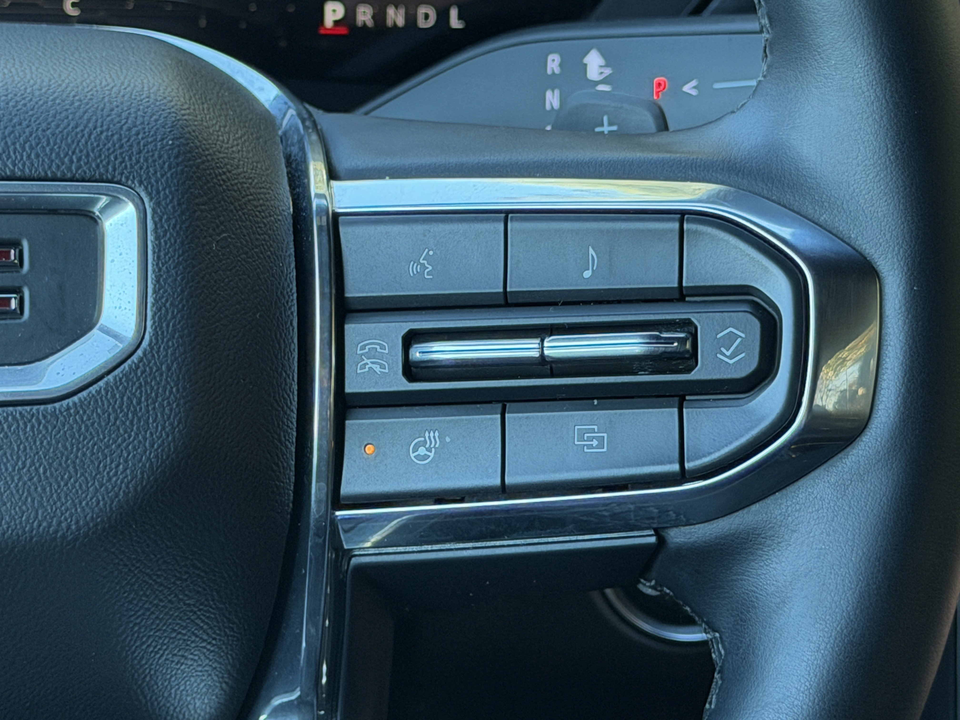 Used 2024 GMC Acadia Elevation w/ Luxury Package image 37