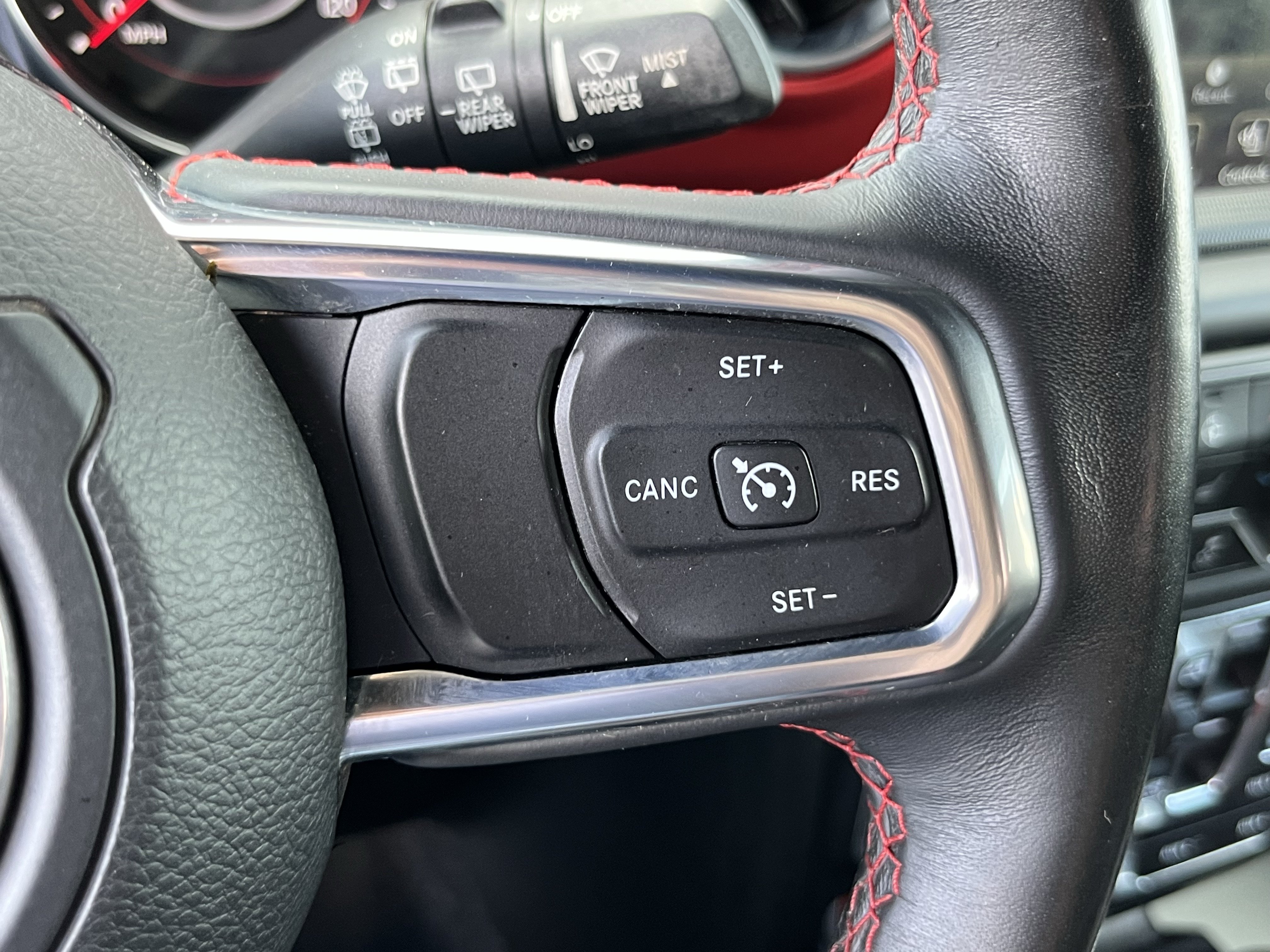 Used 2018 Jeep Wrangler Unlimited Rubicon AWD/4WD image 26