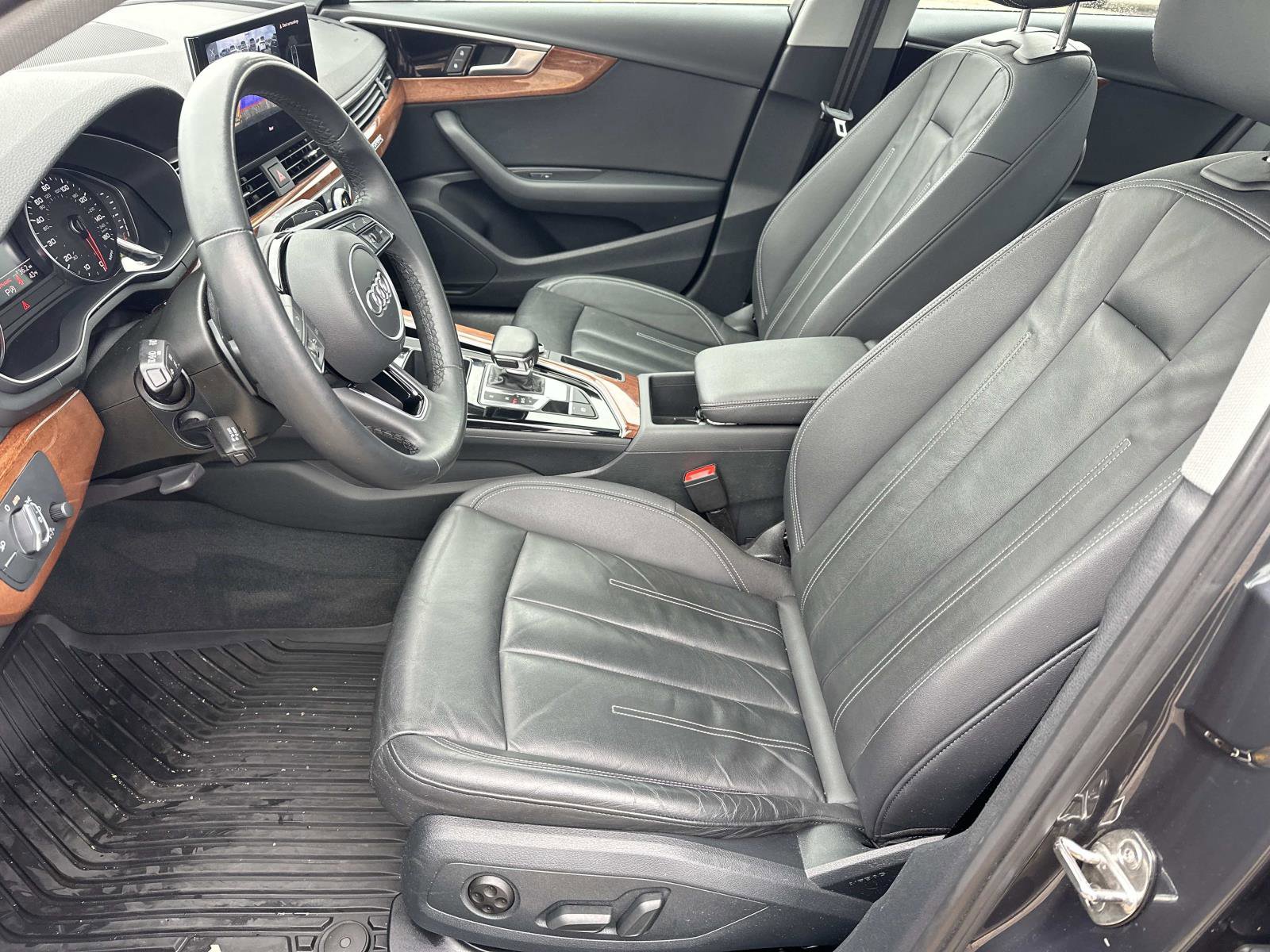 Used 2023 Audi A4 2.0T Premium w/ Convenience Package image 18