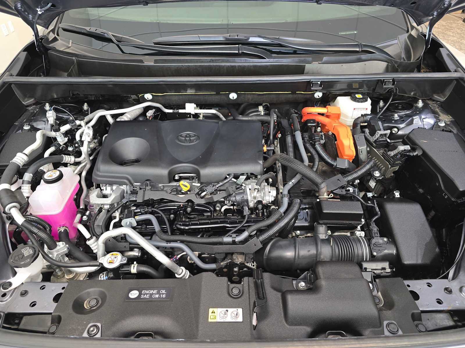Used 2024 Toyota RAV4 SE AWD/4WD image 9