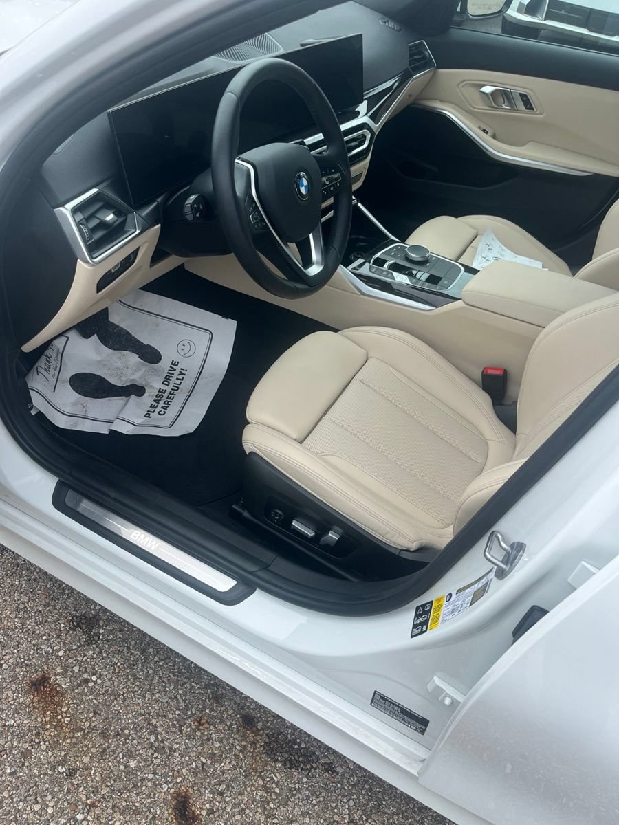 Used 2023 BMW 330i xDrive Sedan w/ Driving Assistance Package AWD/4WD image 5