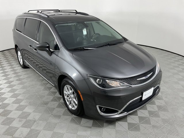 Used 2020 Chrysler Pacifica Touring-L image 14