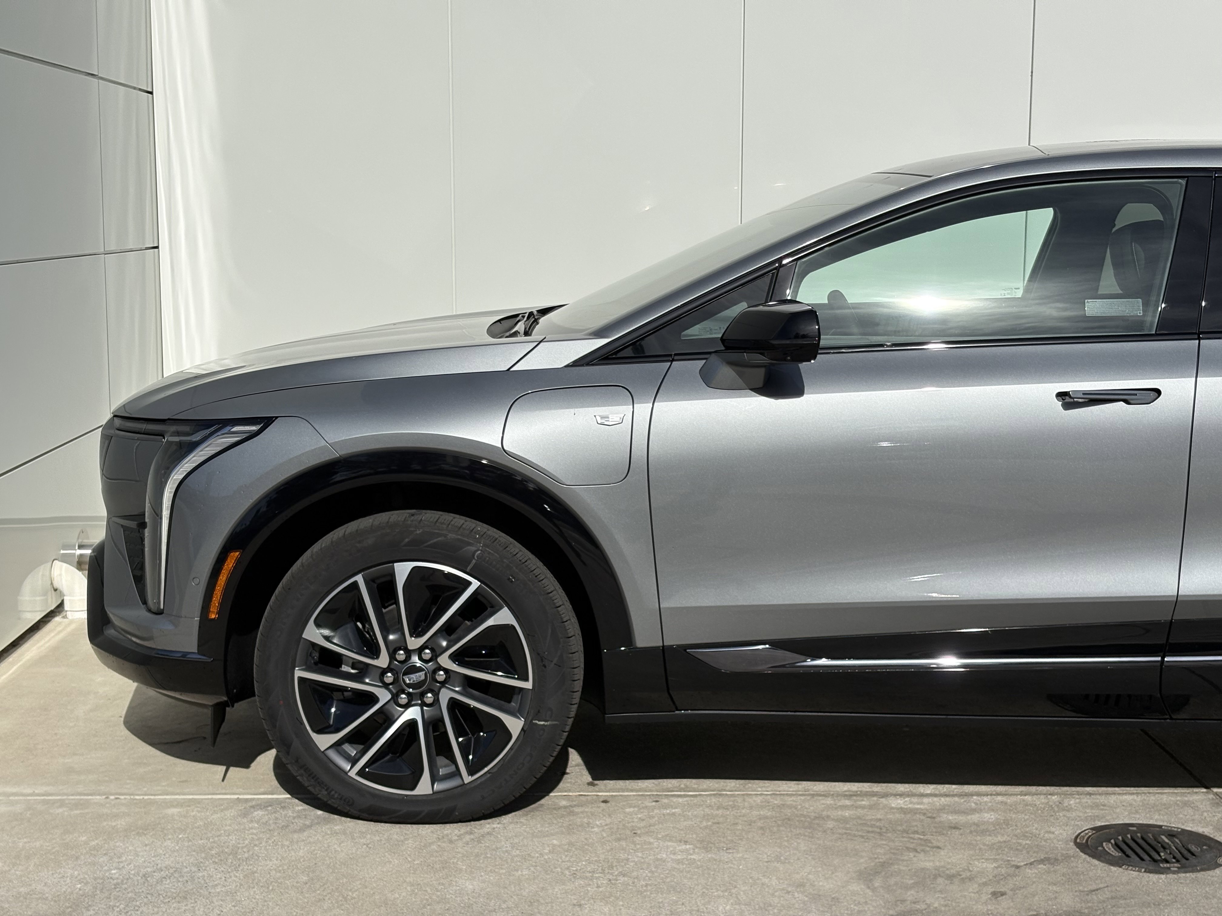 New 2025 Cadillac Optiq Sport 1 image 4