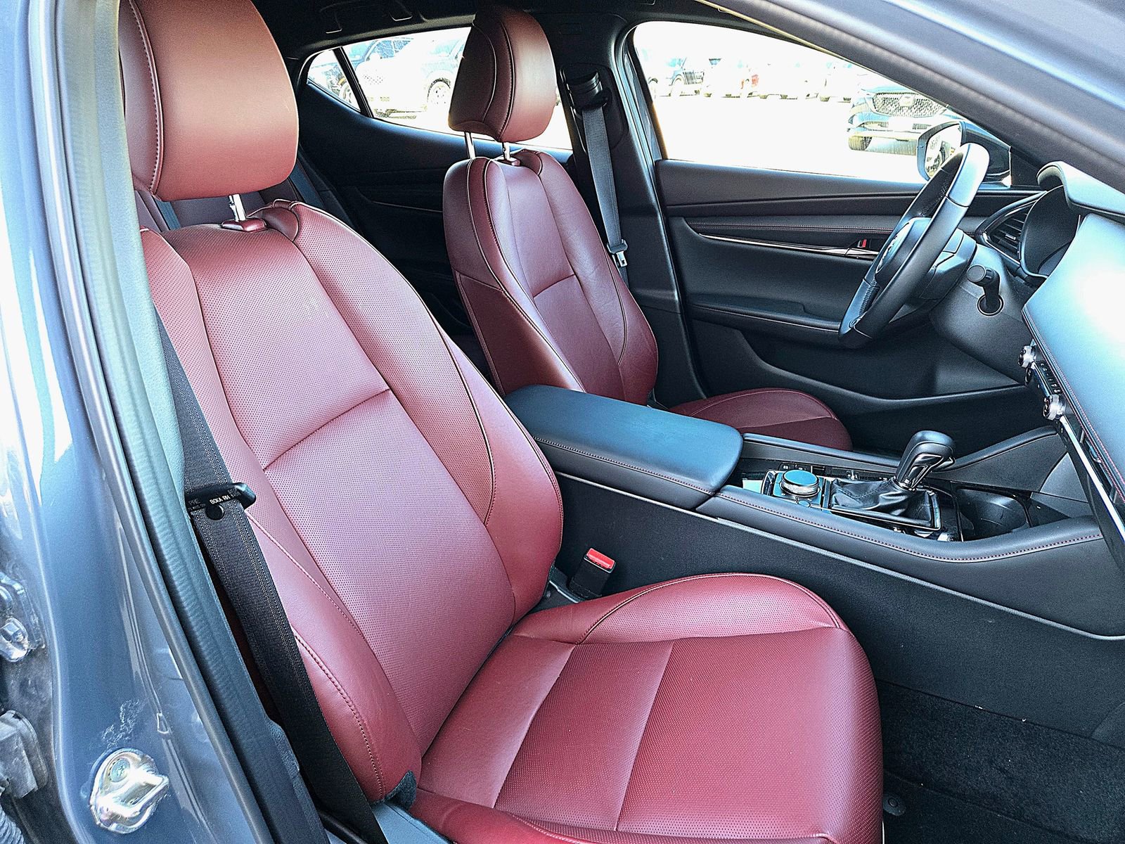 Certified 2025 MAZDA MAZDA3 Carbon image 25