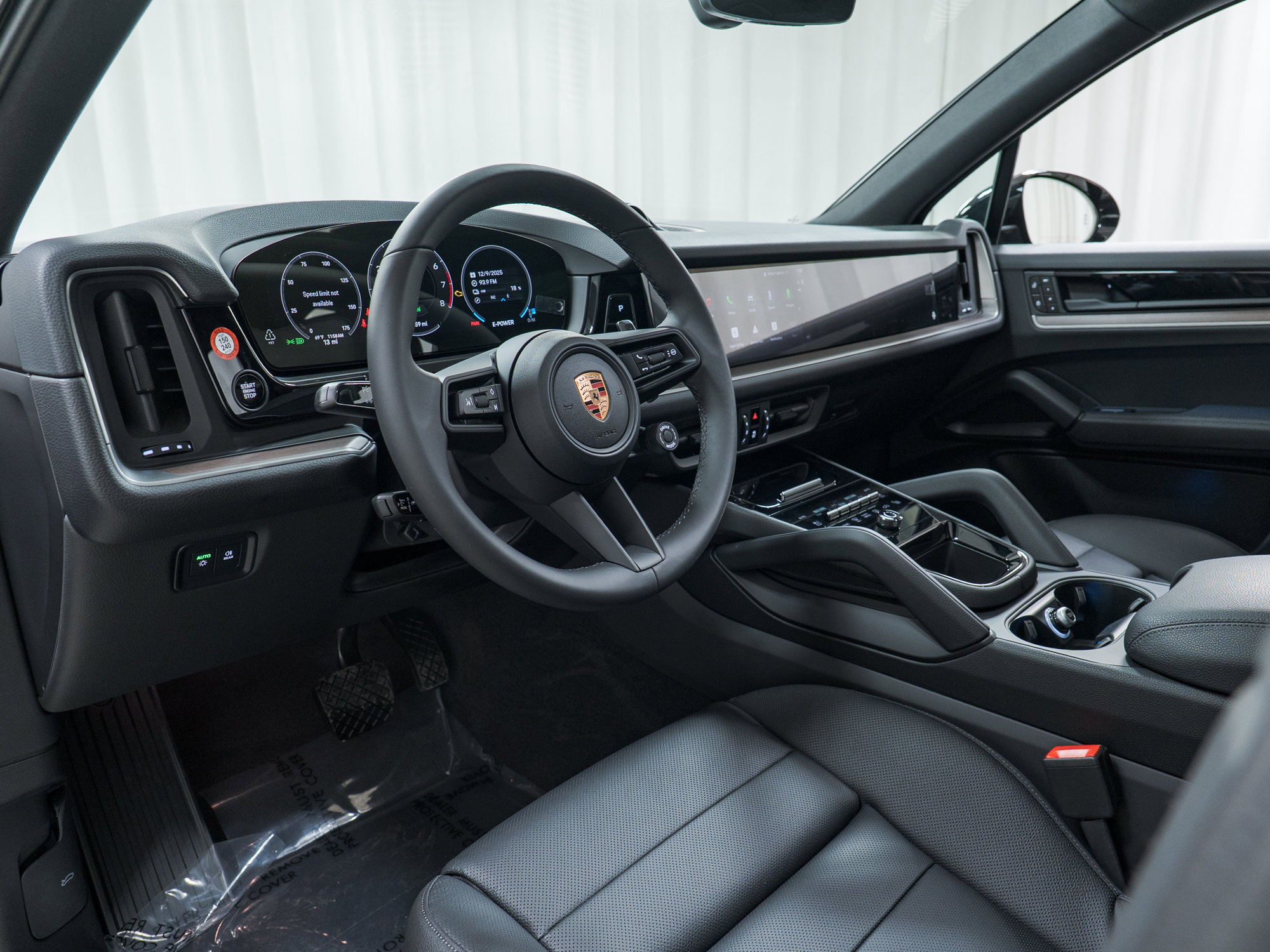 New 2026 Porsche Cayenne E-Hybrid image 4