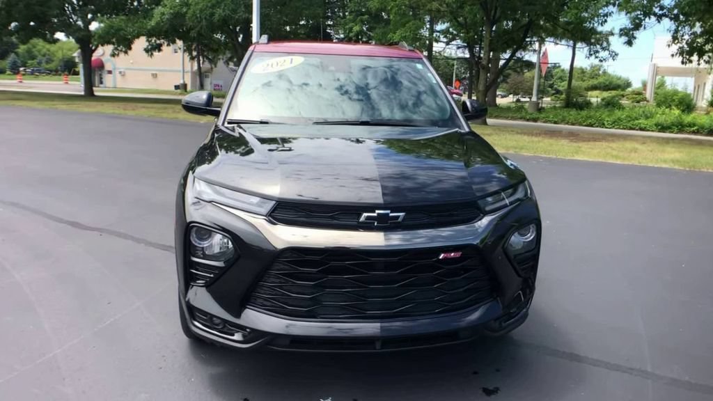 Used 2021 Chevrolet TrailBlazer RS w/ Technology Package AWD/4WD image 3