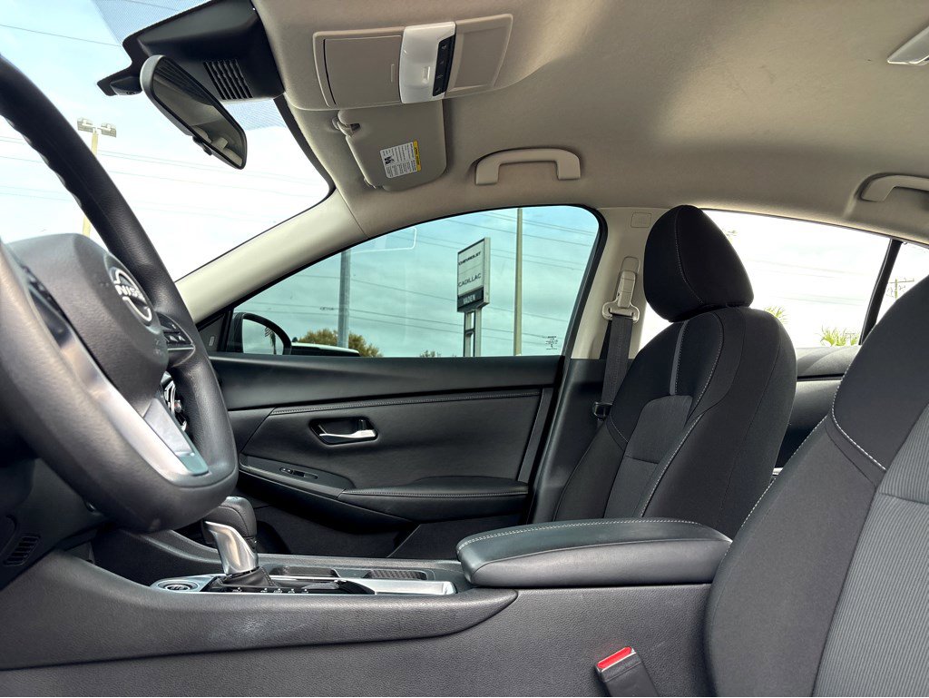 Used 2025 Nissan Sentra SV image 14