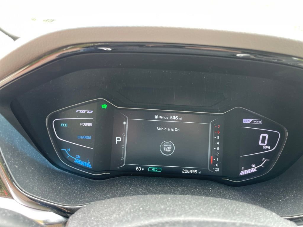 Used 2020 Kia Niro Touring FWD image 17