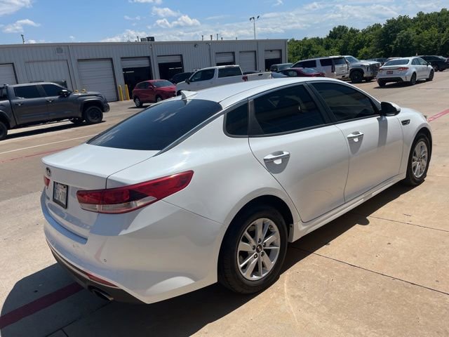 Used 2016 Kia Optima LX w/ LX Convenience Package FWD image 5