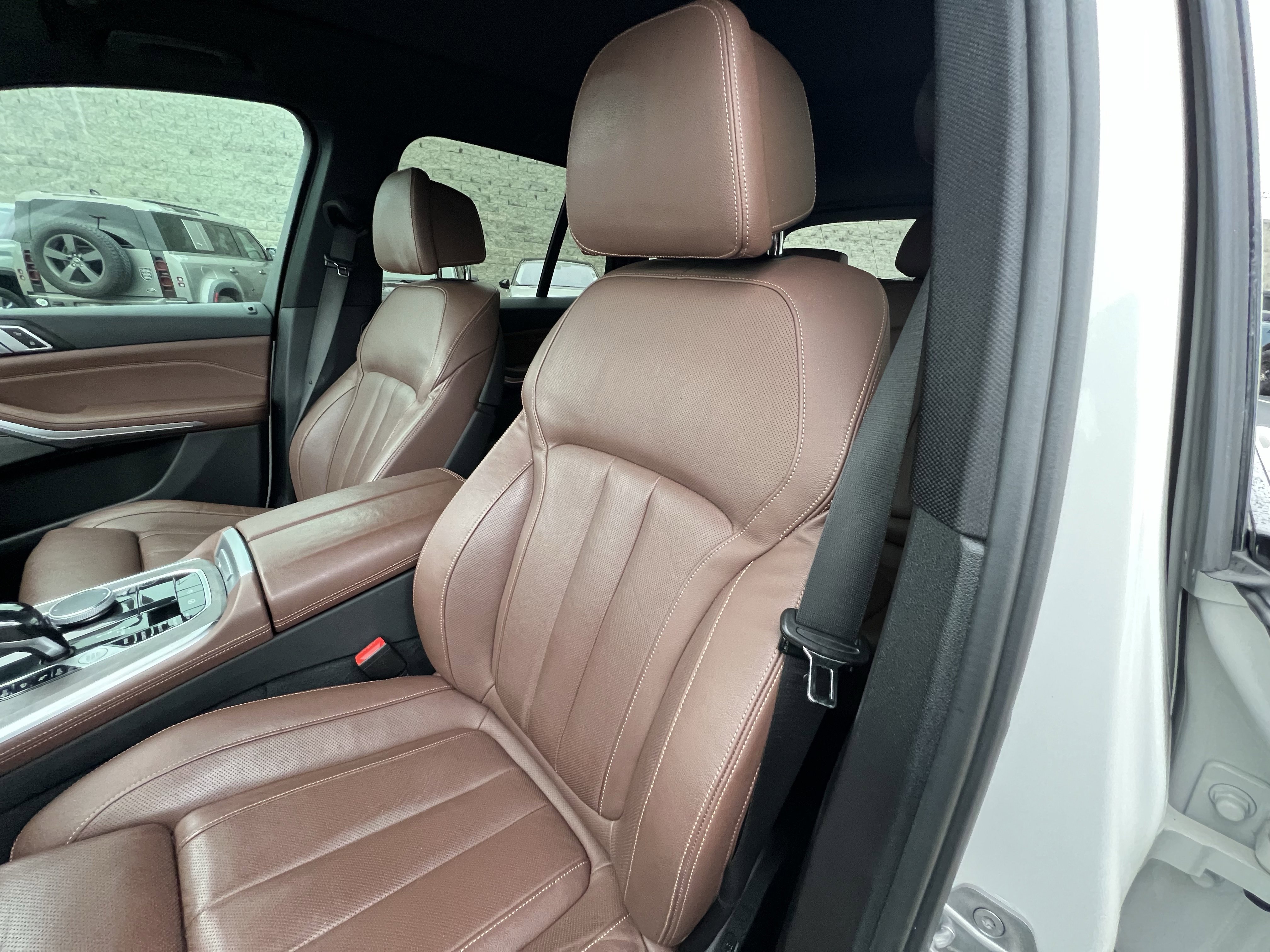 Used 2019 BMW X5 xDrive40i w/ M Sport Package image 17