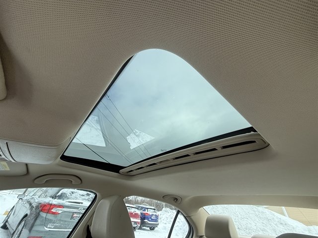 Used 2017 Volkswagen Jetta SE image 13