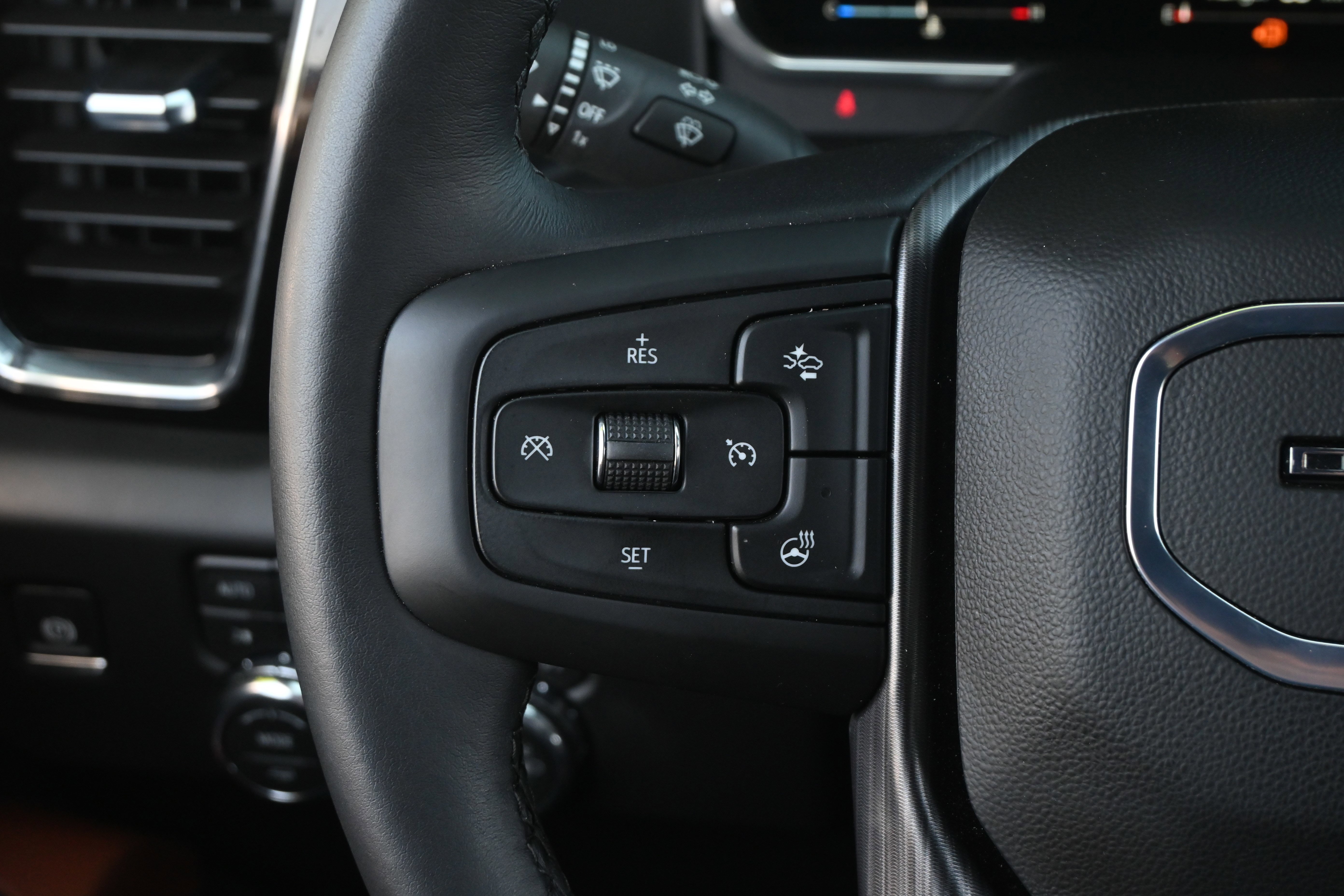 Used 2026 GMC Sierra 2500 Denali Ultimate w/ Max Trailering Package image 33