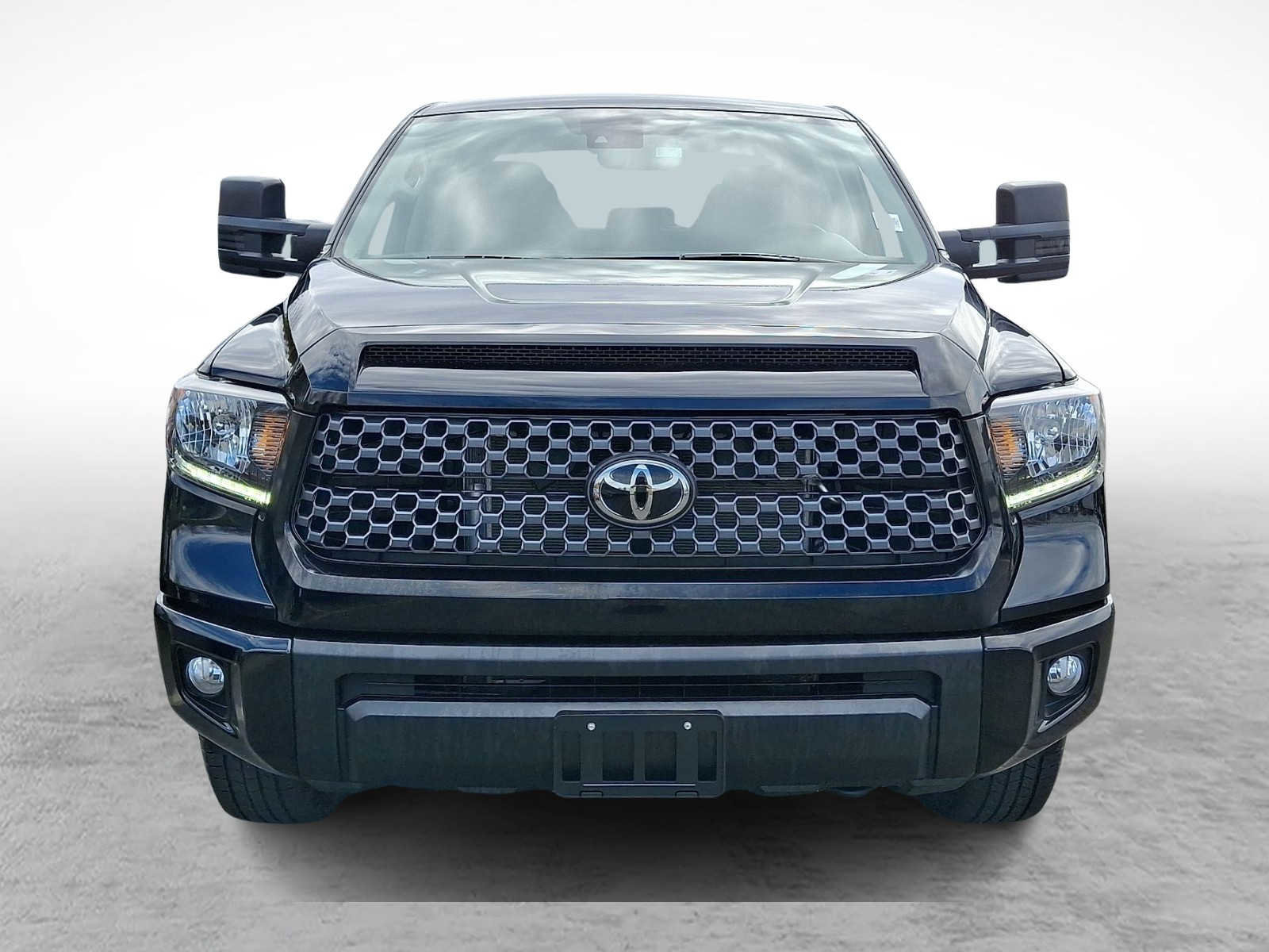 Used 2021 Toyota Tundra SR5 w/ SX Package image 2