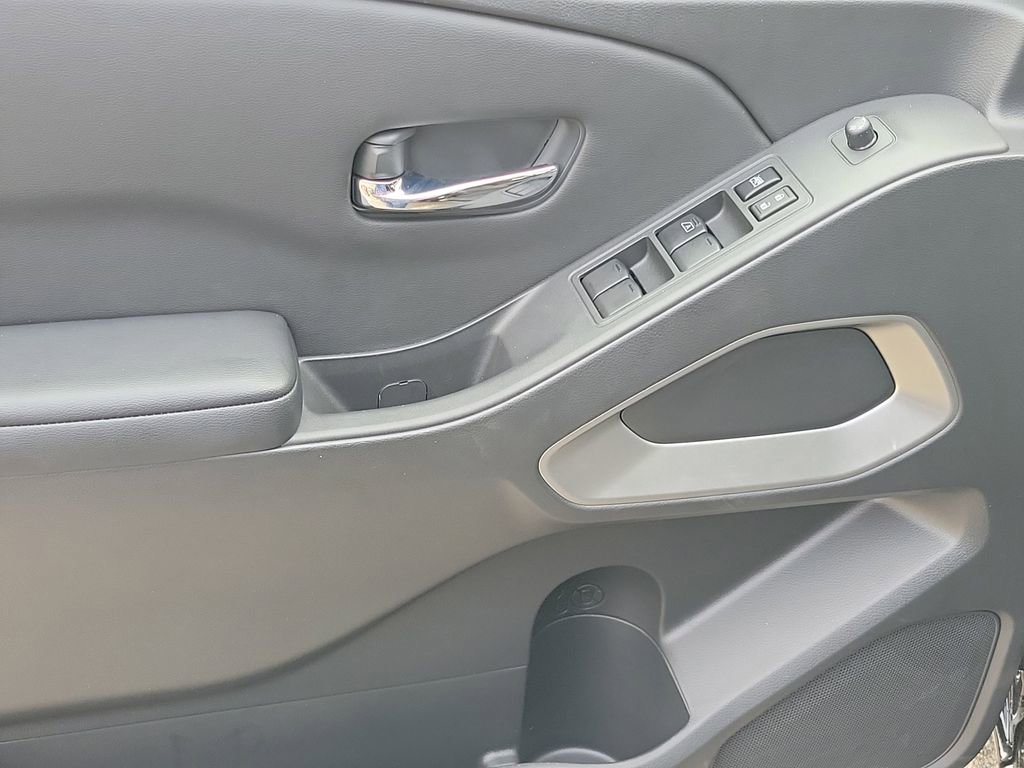New 2025 Nissan Frontier SV w/ SV Convenience Package image 20