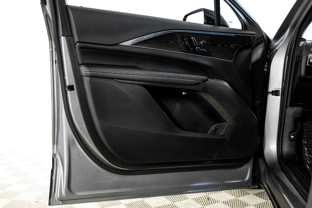 Used 2024 Cadillac Lyriq Luxury w/ LPO, Floor Liner Package image 42