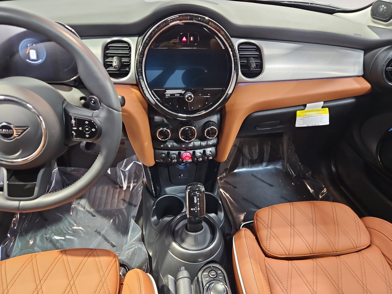 Used 2024 MINI Cooper S w/ Signature Upholstery Package FWD image 13